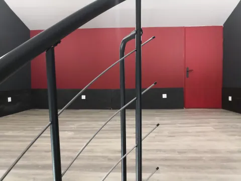 Travaux dans le Nid Des Dépravations, un nouvel espace commun aux gites et donjons BDSM de l'Antre Des Vices, proche de Valence Travaux dans le Nid Des Dépravations, un nouvel espace commun aux gites et donjons BDSM de l'Antre Des Vices, proche de Valence